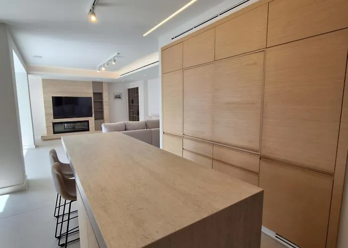Διαμέρισμα Deluxe Seafront - 2 Bed Λεμεσός