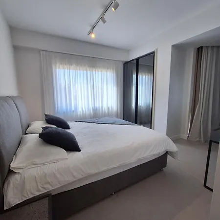 Deluxe Seafront - 2 Bed * ليماسول