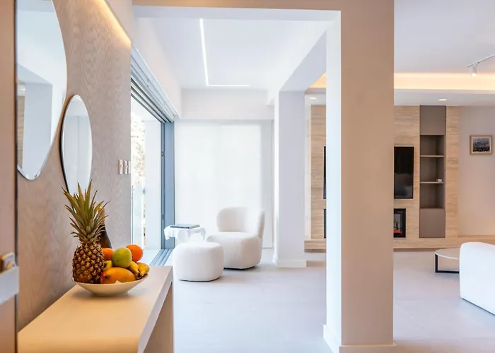 Deluxe Seafront - 2 Bed