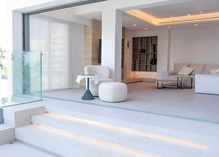 Deluxe Seafront - 2 Bed * Limisso