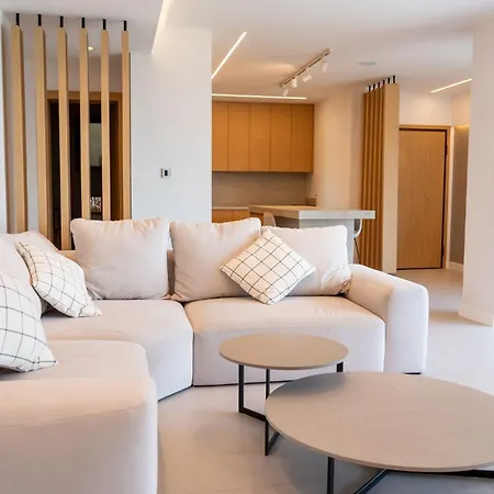 Deluxe Seafront - 2 Bed * Limasol