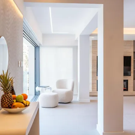 Deluxe Seafront - 2 Bed